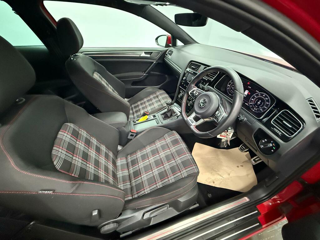 Volkswagen Golf 2.0 Tsi 245 Gti Performance Red #5