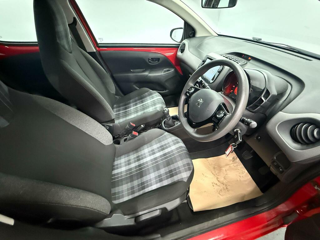 Peugeot 108 1.0 72 Active Red #5