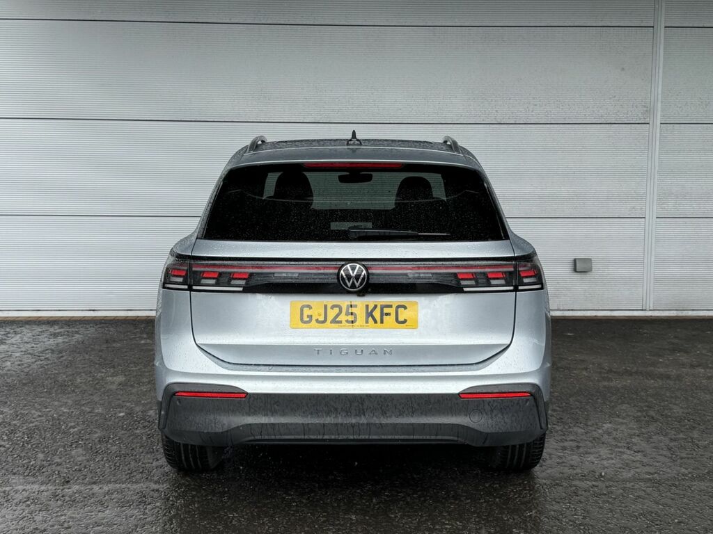 Volkswagen Tiguan 2.0 Tdi Match 150 Bhp Dsg GJ25KFC Silver #4