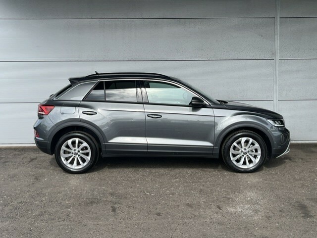 Volkswagen T-Roc 1.5 Tsi Match 150 Bhp CA74KXE Grey #3
