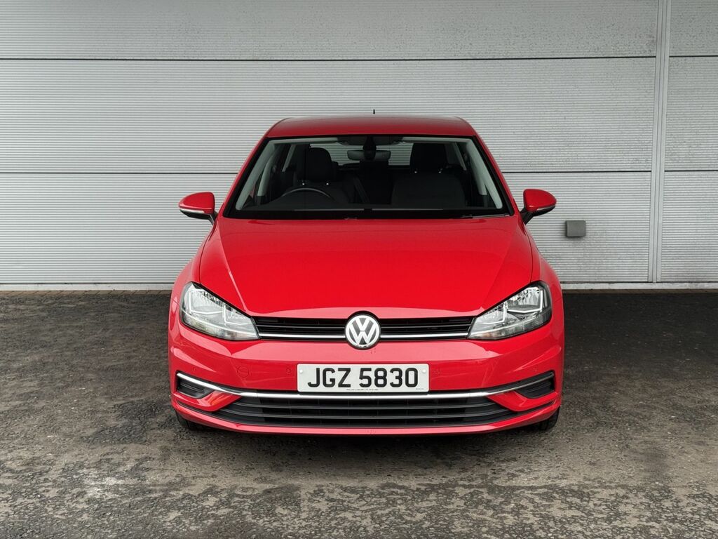 Volkswagen Golf 1.6 Tdi Se Navigation 115 Bhp JGZ5830 Red #3