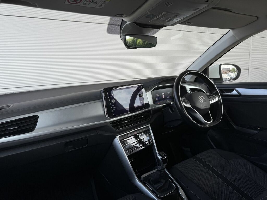 Volkswagen T-Roc 1.0 Tsi Life 110 Bhp KF72UYU White #6