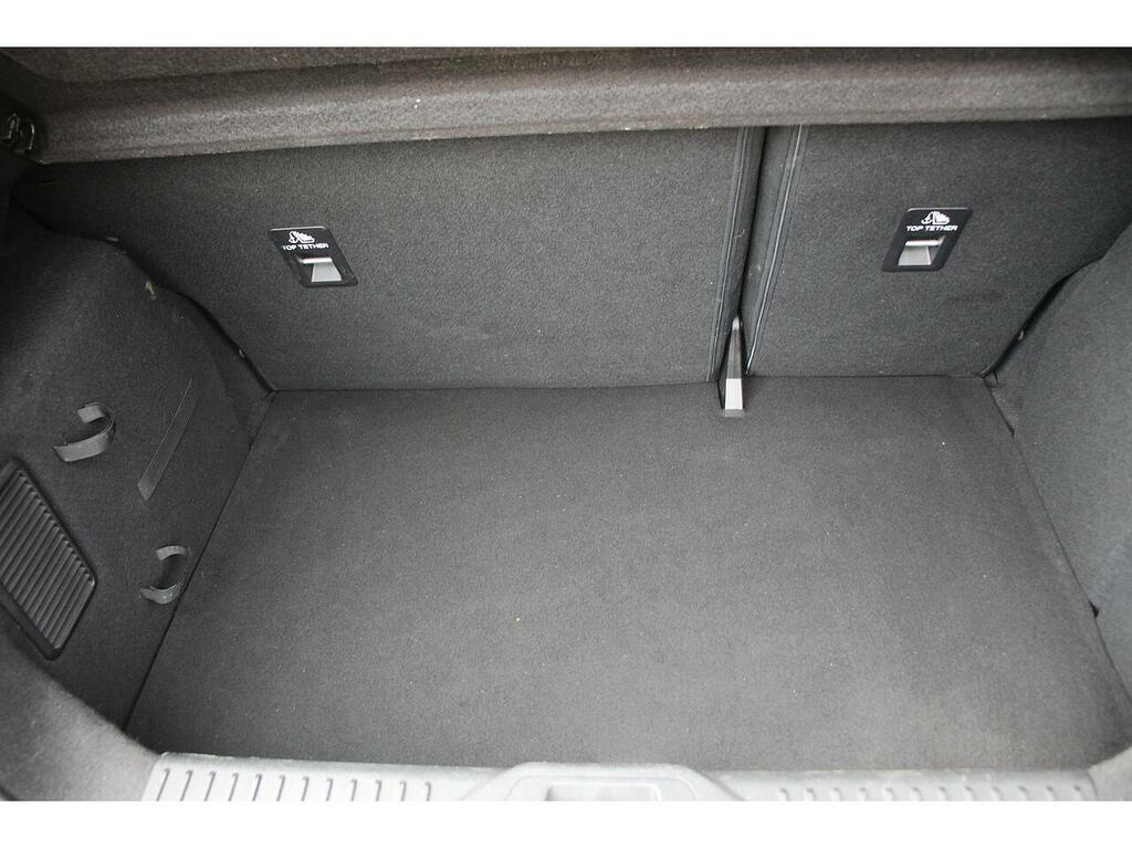 Ford Fiesta Active B And O White #29