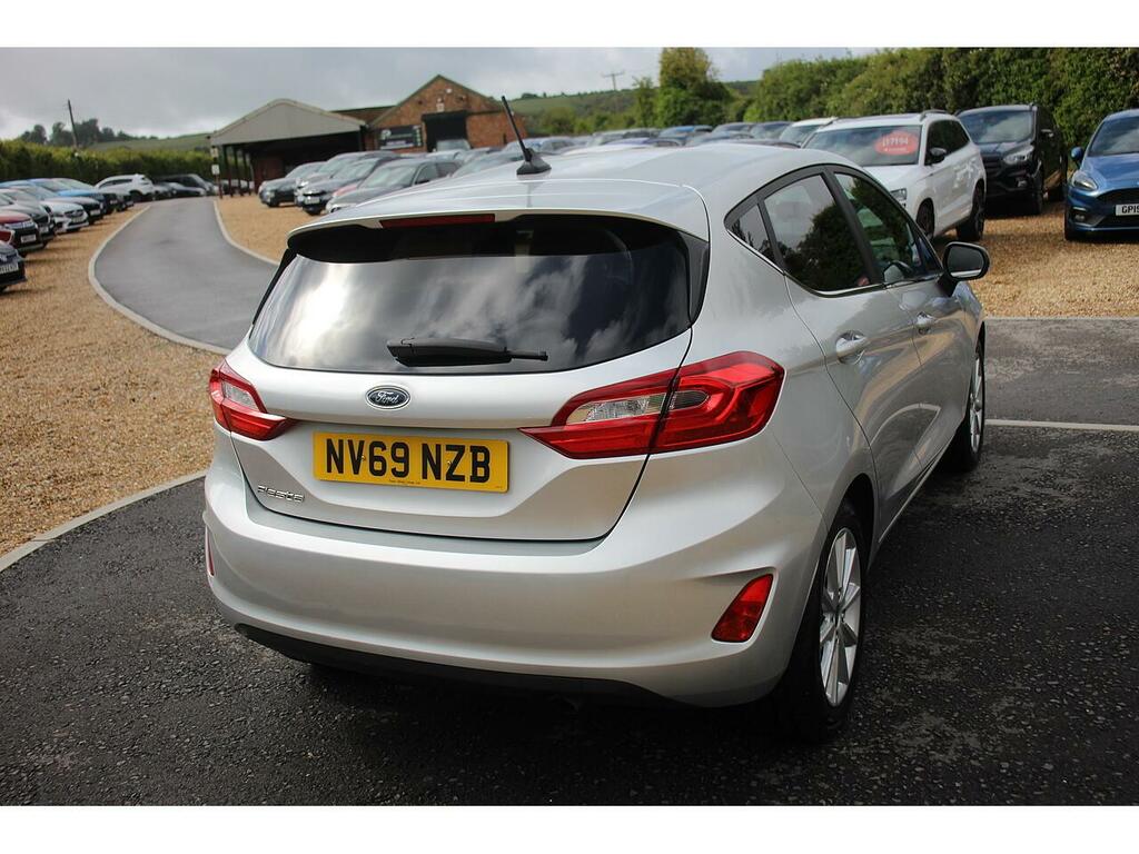 Ford Fiesta Active B And O White #7