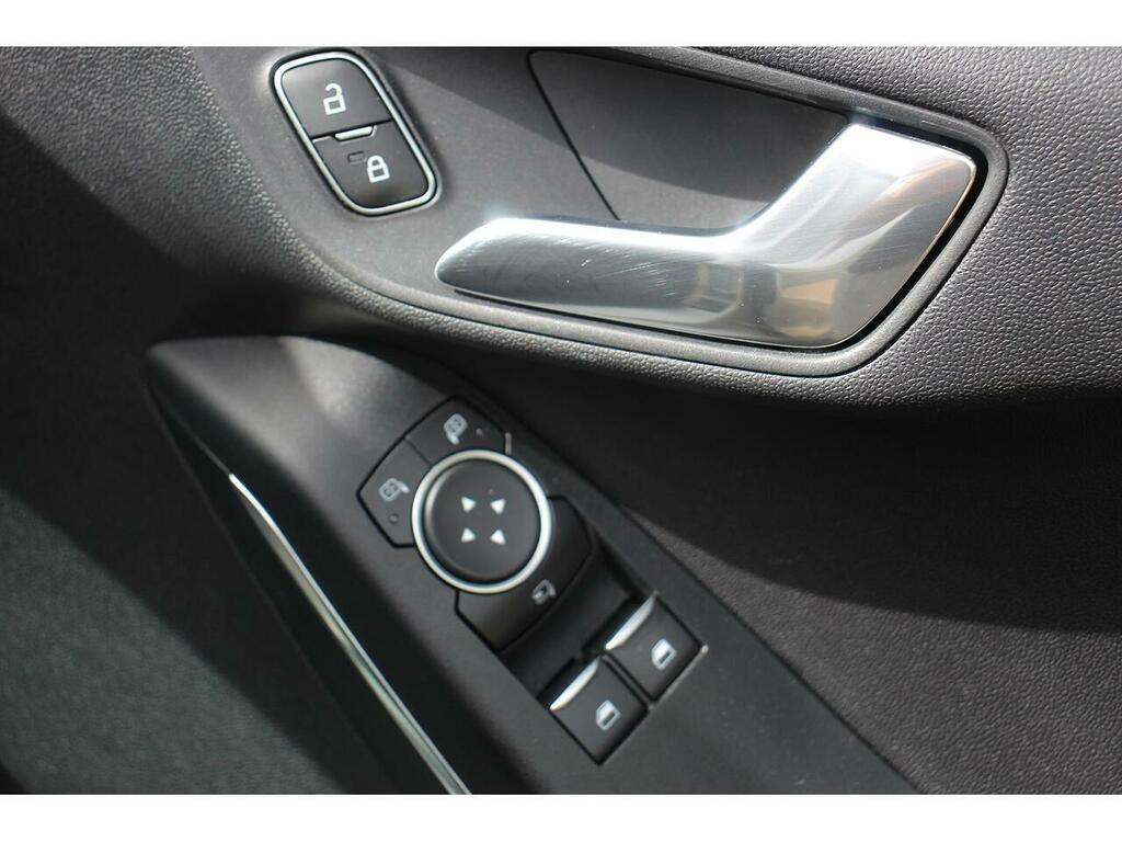 Ford Fiesta Active B And O White #23
