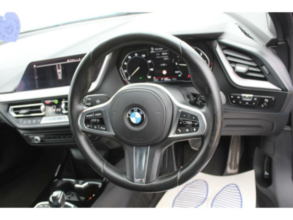 BMW 1 Series Hatchback YF70JMV Blue #4