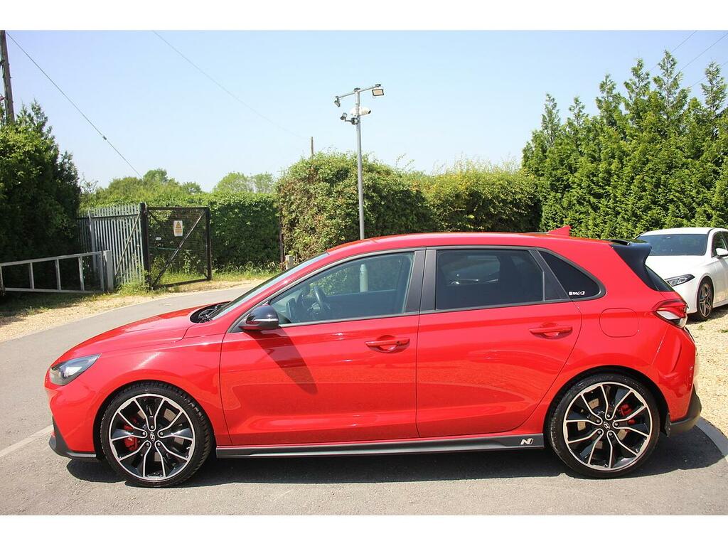 Hyundai I30 Hatchback Red #4