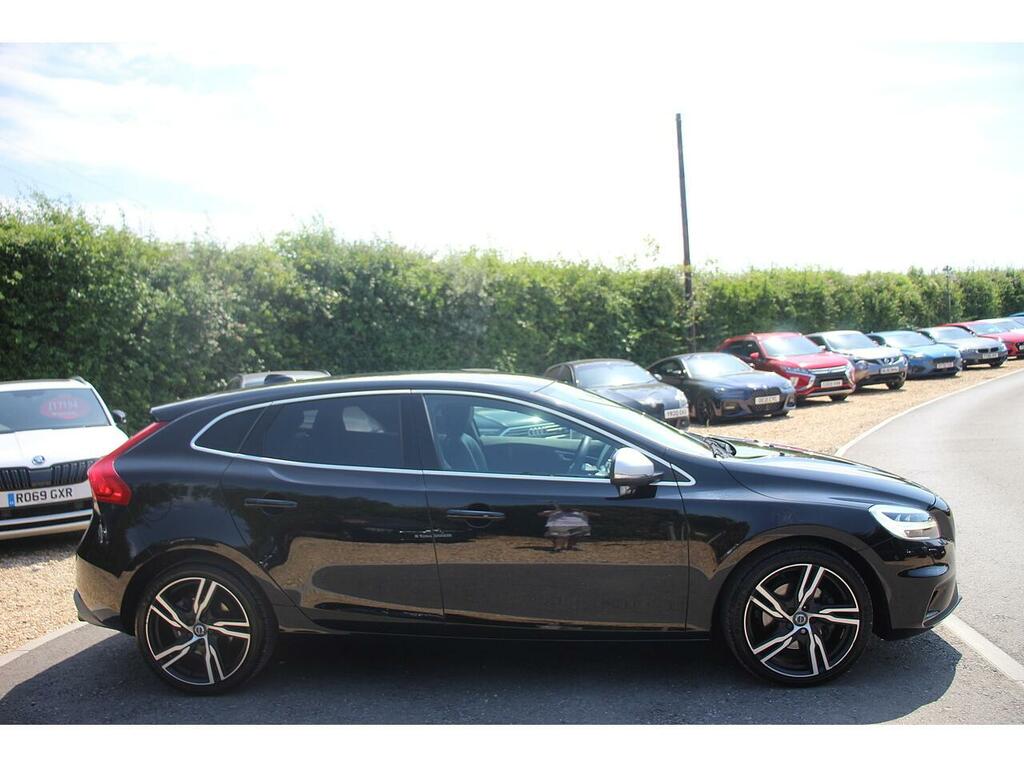 Volvo V40 Hatchback DK69LLM Black #4