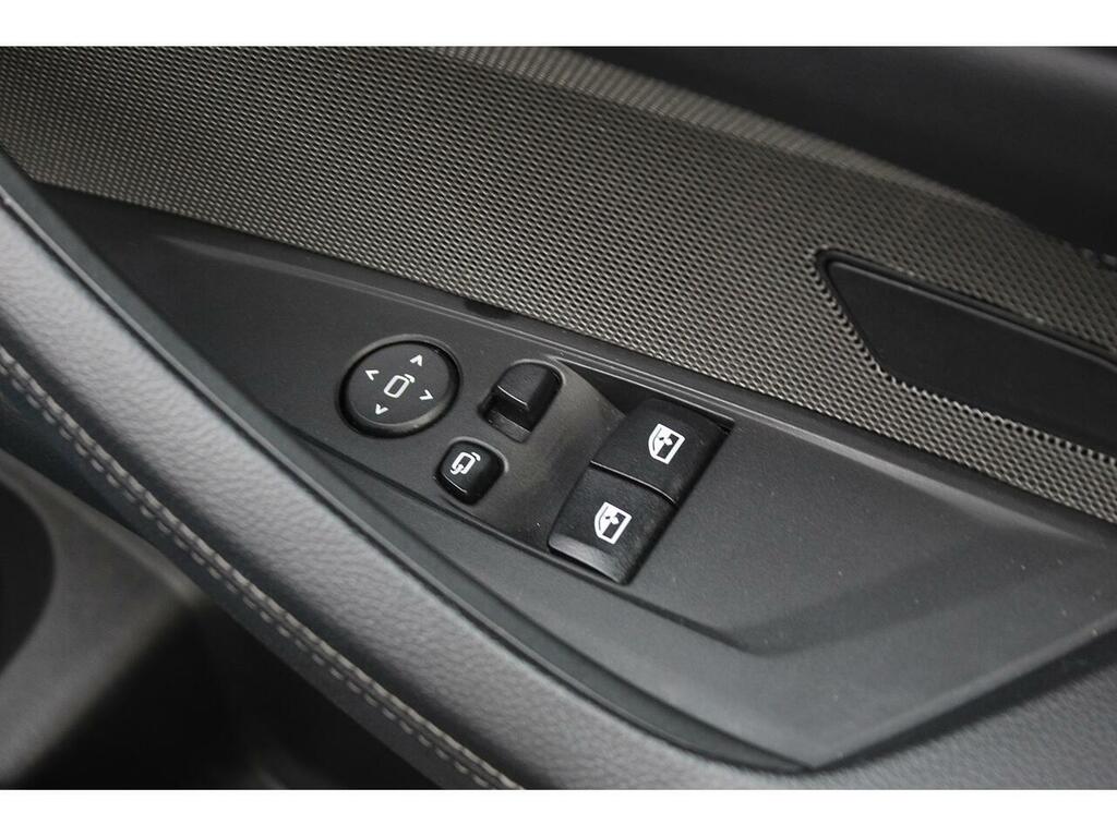 BMW 4 Series 420D Xdrive M Sport White #25