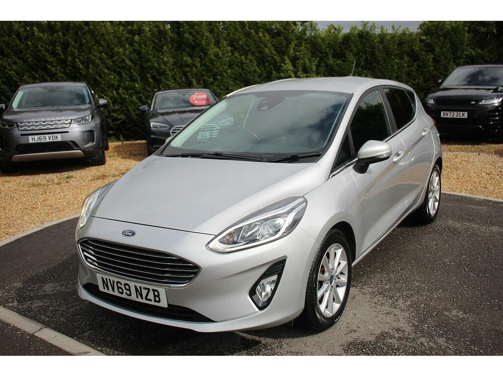 Ford Fiesta Hatchback Silver #2