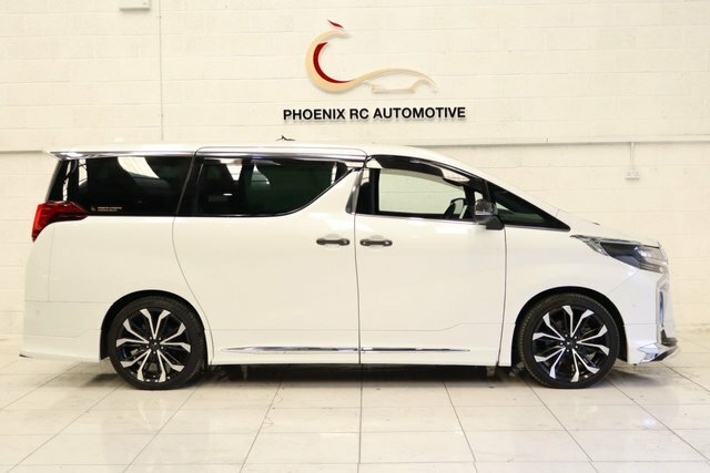 Toyota Alphard 2021 Toyota Alphard 3.5 Executive Lounge Vat Quali White #2