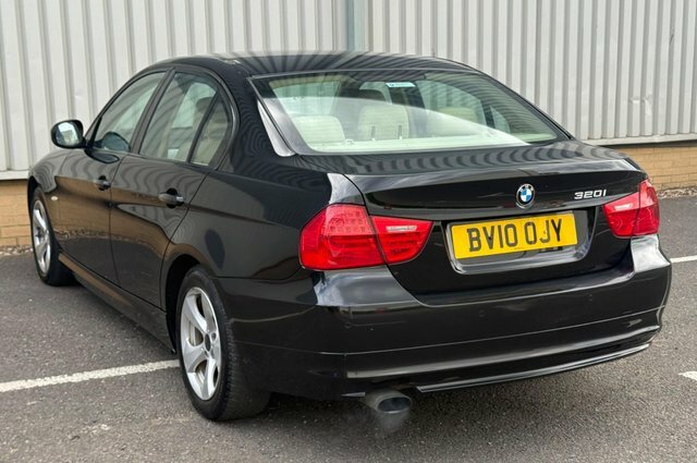 BMW 3 Series 320I Se Steptronic Euro Black #4