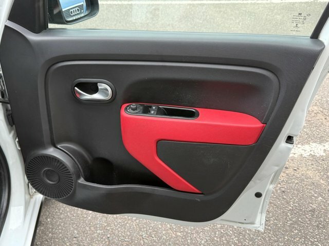 Renault Twingo 0.9 Tce 90 Dynamique Low Mileage Full Main Dealer Red #24