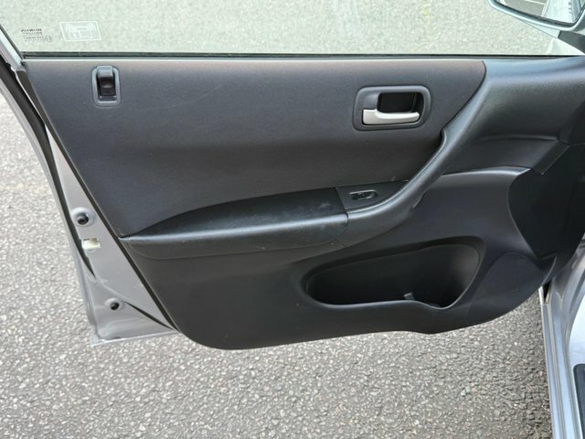 Honda Civic Hatchback 1.6 I-vtec Se Sport 200353 Green #24