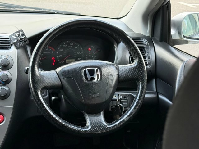 Honda Civic Hatchback 1.6 I-vtec Se Sport 200353 Green #35