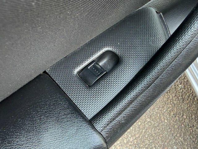 Honda Civic Hatchback 1.6 I-vtec Se Sport 200353 Green #20
