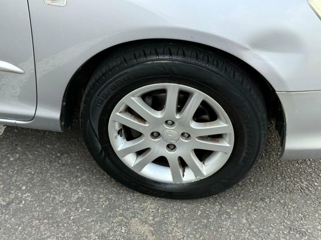 Honda Civic Hatchback 1.6 I-vtec Se Sport 200353 Green #31