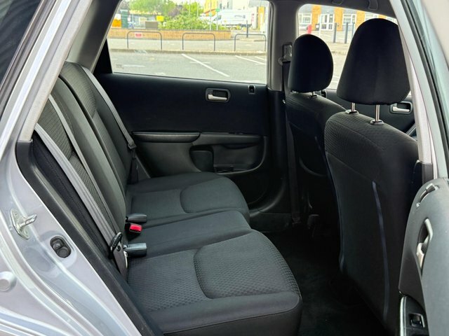 Honda Civic Hatchback 1.6 I-vtec Se Sport 200353 Green #15