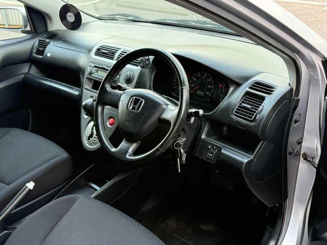 Honda Civic Hatchback 1.6 I-vtec Se Sport 200353 Green #9