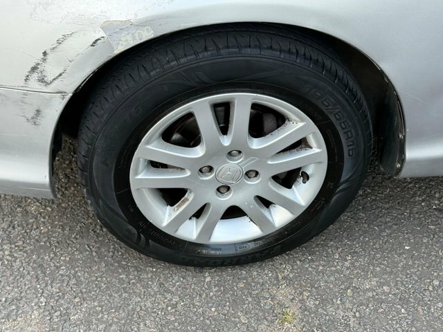 Honda Civic Hatchback 1.6 I-vtec Se Sport 200353 Green #29