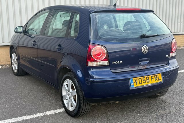 Volkswagen Polo 1L Se Black #4