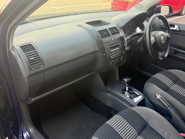 Volkswagen Polo 1L Se Black #10