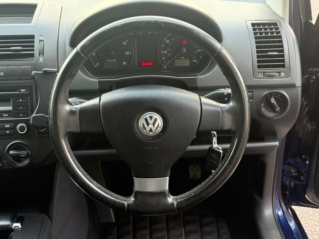 Volkswagen Polo 1L Se Black #32