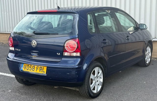 Volkswagen Polo 1L Se Black #6