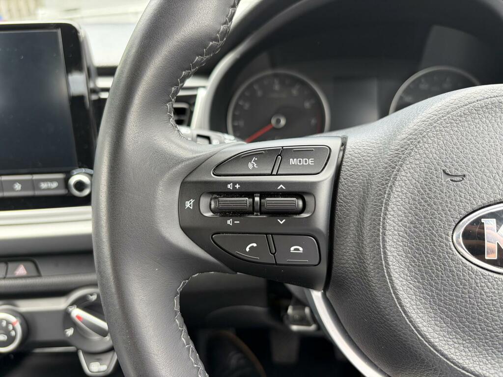Kia RIO 1.0 T Gdi Mhev 3 Hatchback Hybrid Manua  #13