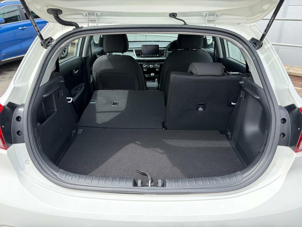 Kia RIO 1.0 T Gdi Mhev 3 Hatchback Hybrid Manua  #7