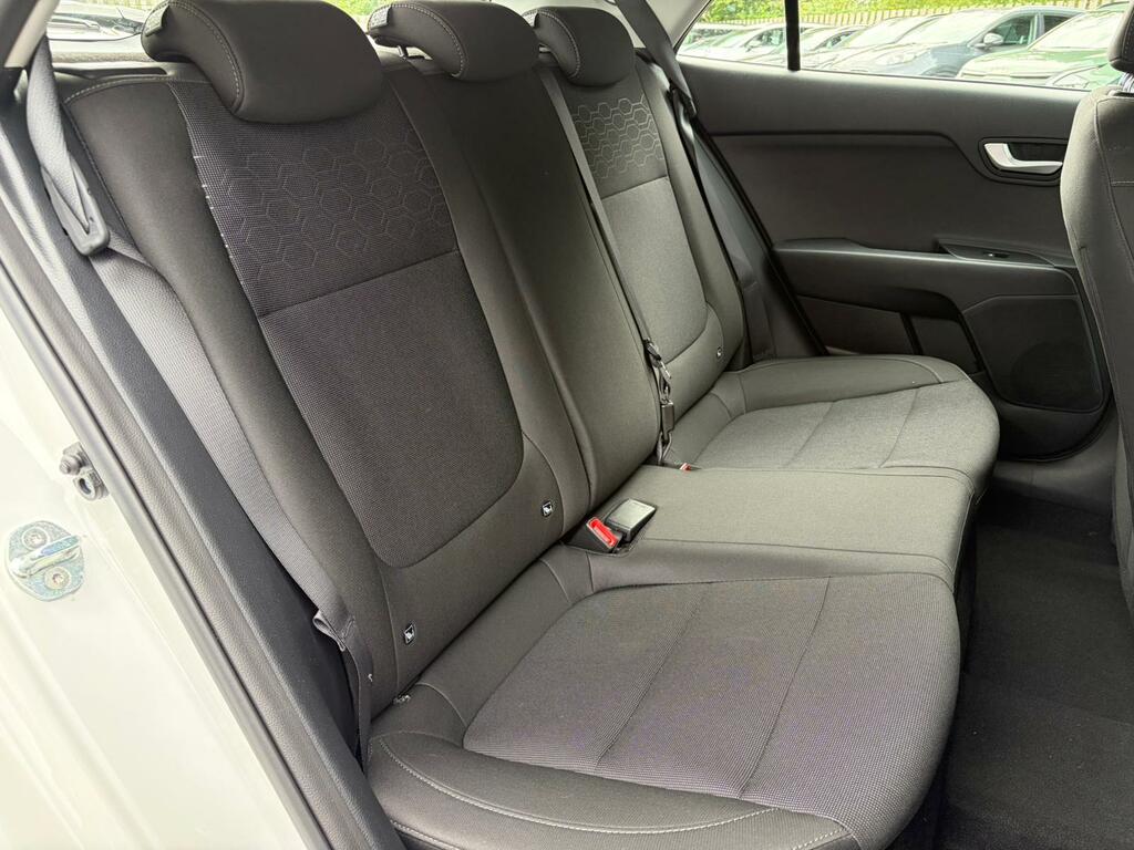 Kia RIO 1.0 T Gdi Mhev 3 Hatchback Hybrid Manua  #26