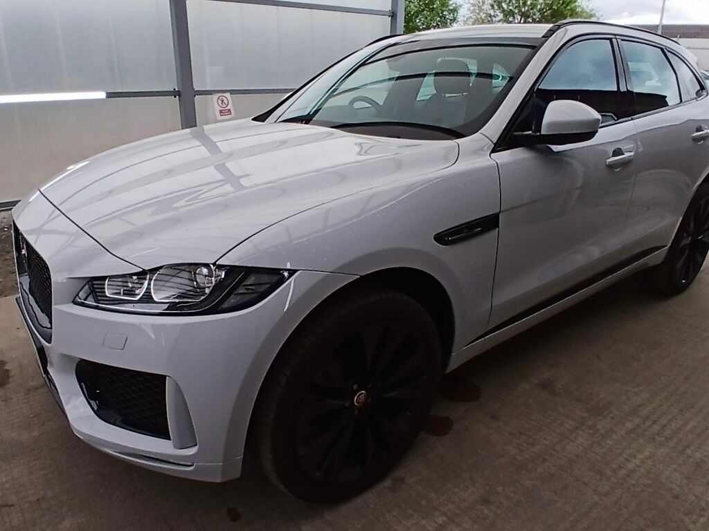 Jaguar F-Pace 2.0 D180 Chequered Flag Suv Awd Eu SB20EDO White #3
