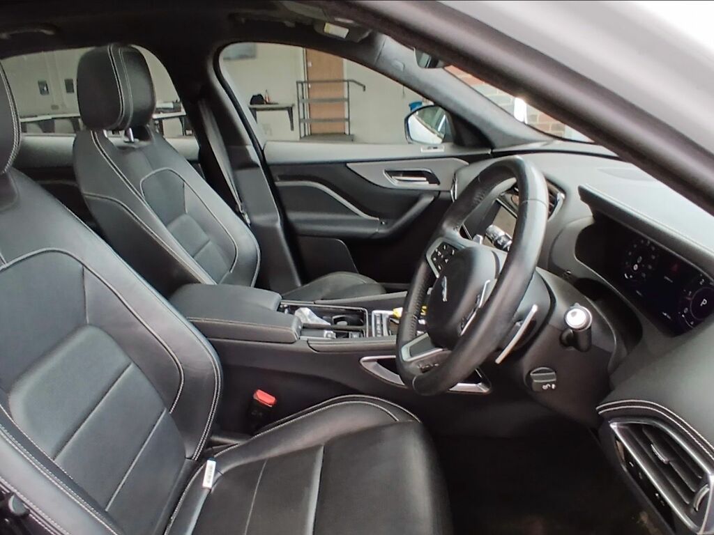 Jaguar F-Pace 2.0 D180 Chequered Flag Suv Awd Eu SB20EDO White #6