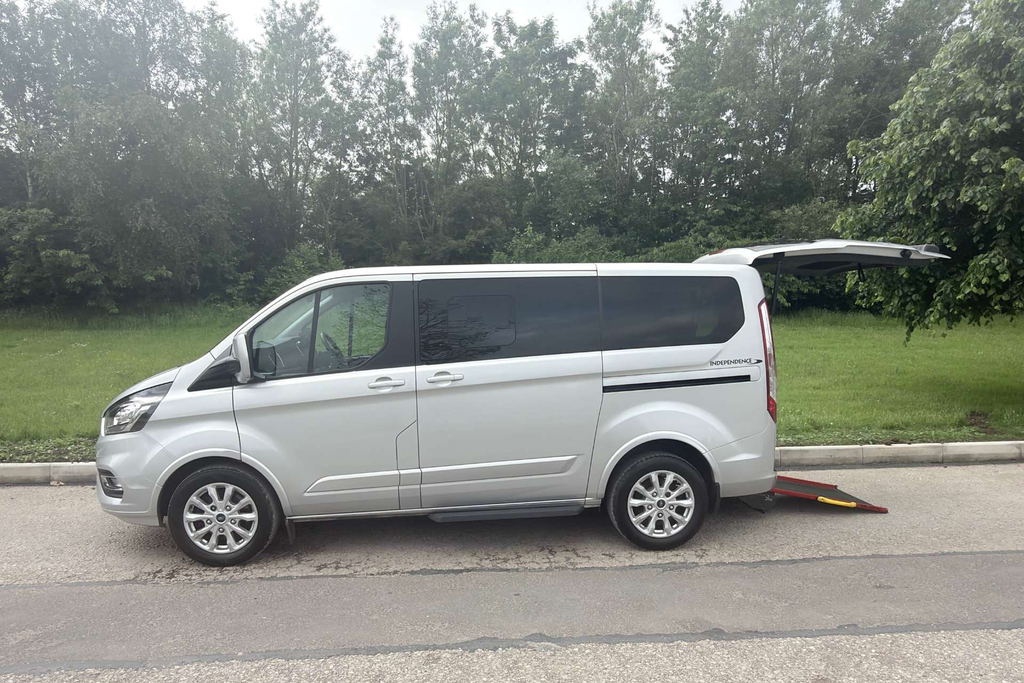 Ford Tourneo Custom Low Miles Wheelchair Accessible Vehicle Wav Disa 