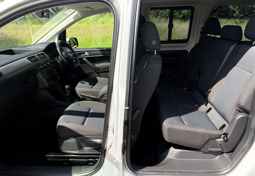 Volkswagen Caddy Maxi Life 2021 21 2.0 #8