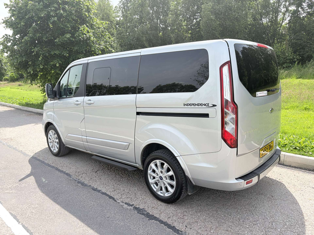 Ford Tourneo Custom Titanium 7 Seats Allied Wheelchair Accessible #5