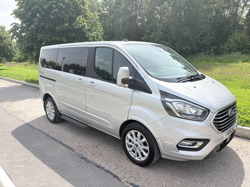 Ford Tourneo Custom Titanium 7 Seats Allied Wheelchair Accessible #2