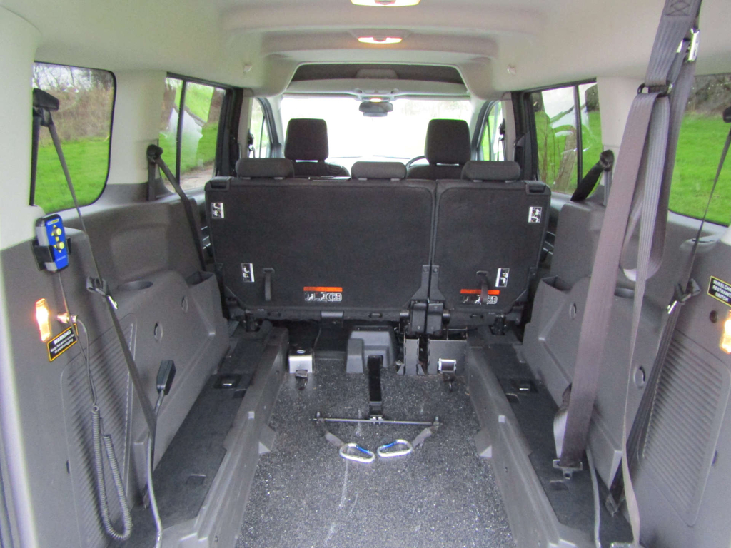 Ford Grand Tourneo Connect 1.5 Ecoblue 120 Titanium Powershift Grey #7
