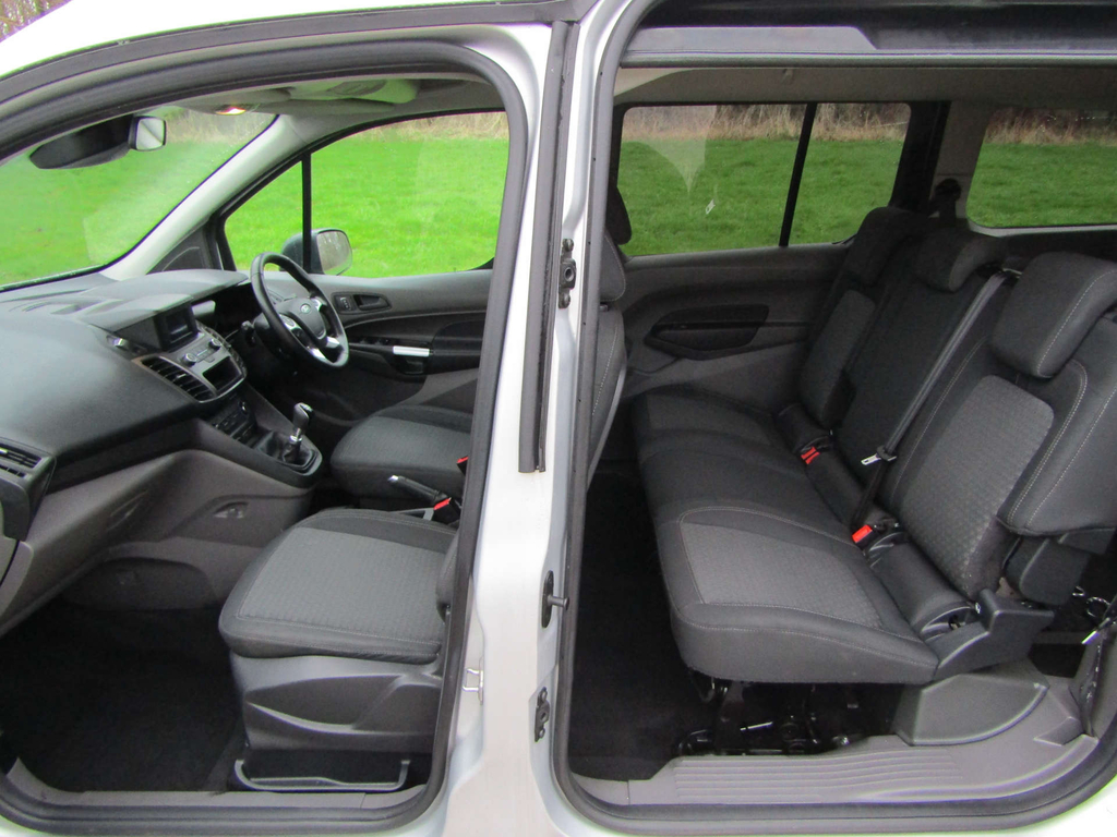 Ford Grand Tourneo Connect 1.5 Ecoblue 120 Titanium Powershift Grey #9