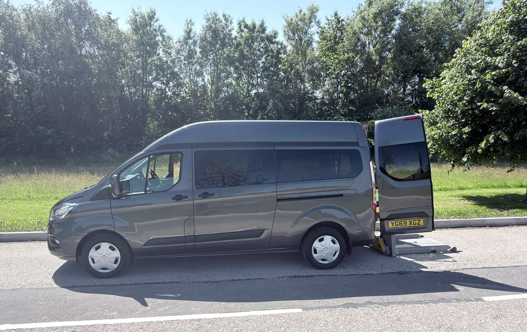 Ford Transit Custom Custom Trend Highroof Wheelchair Accessi 