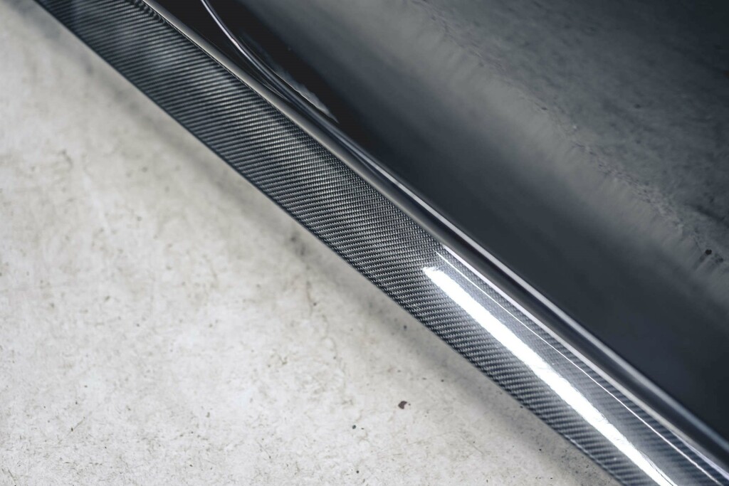 Aston Martin Vanquish Vanquish V12 Silver #11
