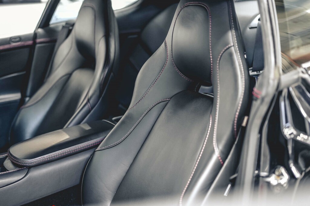 Aston Martin Vanquish Vanquish V12 Silver #42