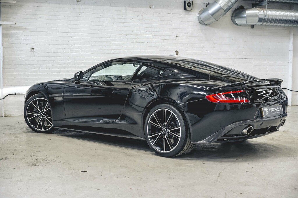 Aston Martin Vanquish Vanquish V12 Silver #13