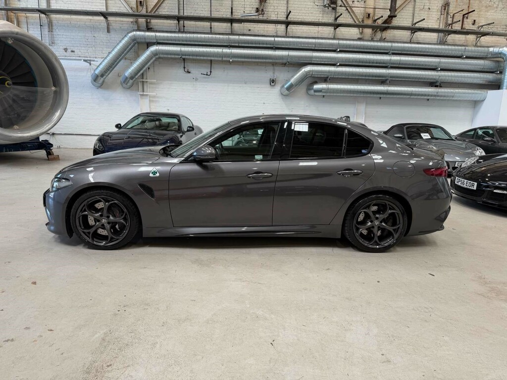 Alfa Romeo Giulia V6 Bi-t Quadrifoglio #3