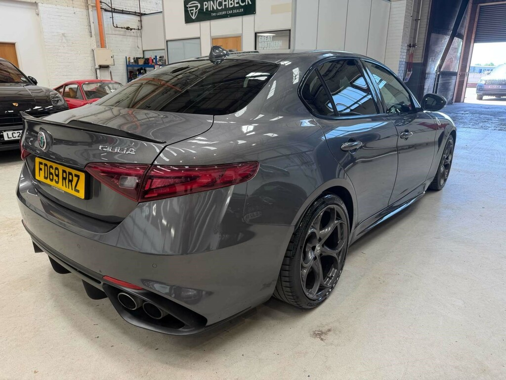 Alfa Romeo Giulia V6 Bi-t Quadrifoglio #6