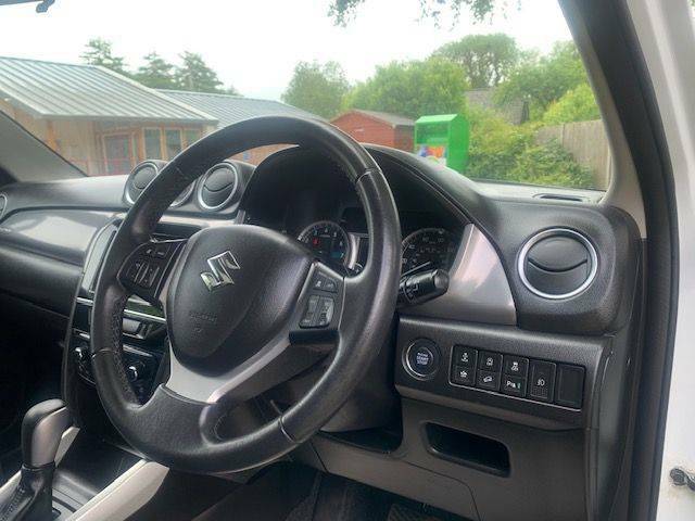 Suzuki Vitara 1.6 Sz5 Allgrip White #5
