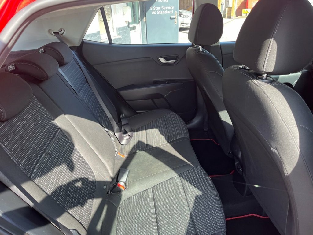 Kia Stonic 1L 2 WJ21LRK Red #4