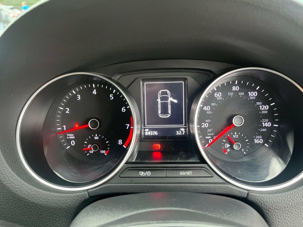 Volkswagen Polo 1L Se MW65WRO White #4