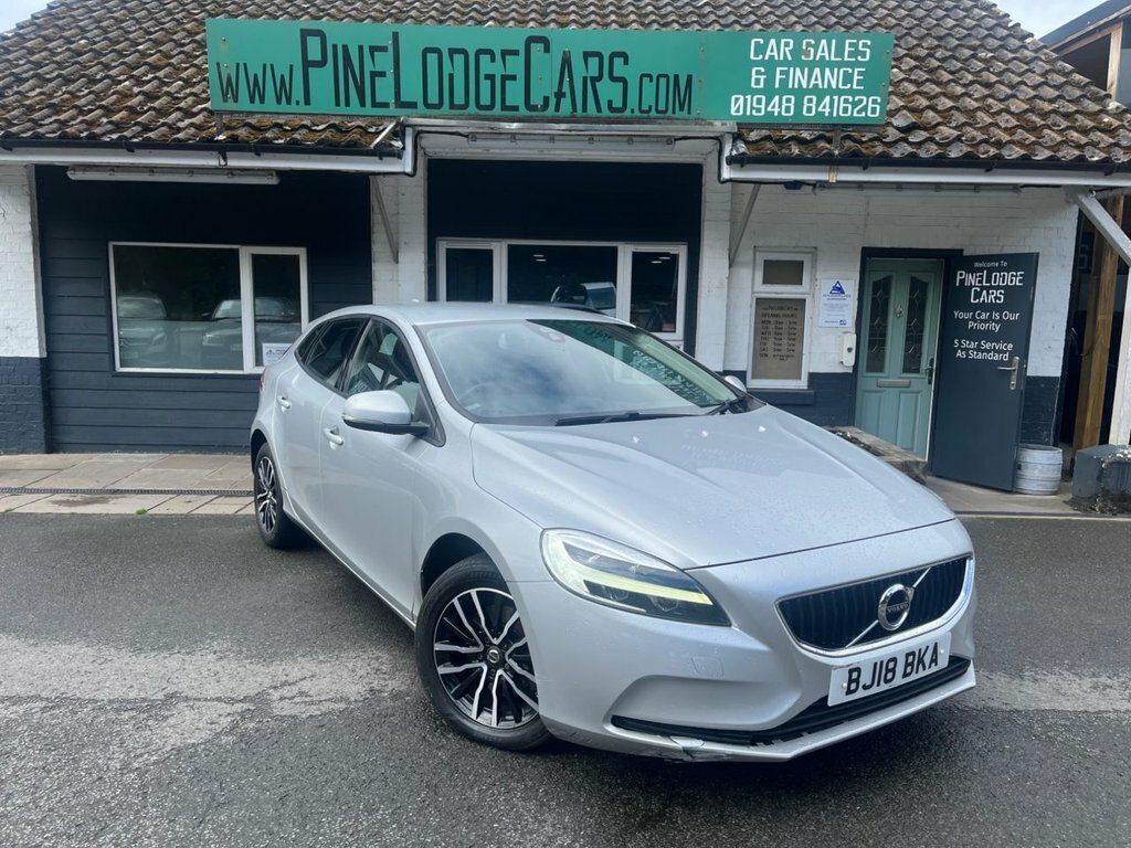 Volvo V40 2L Momentum Nav Plus BJ18BKA Silver #6