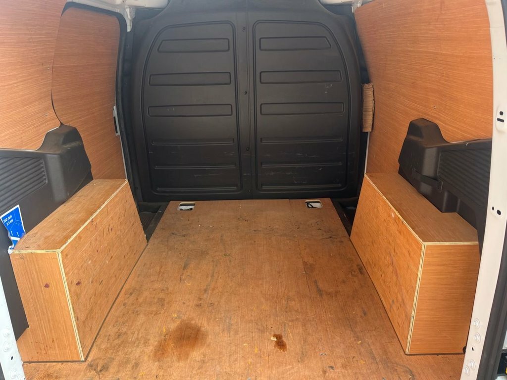 Ford Transit Courier 1L Leader White #3